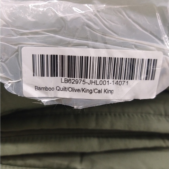 NWT QUINCE Bamboo Quilt King/Cal King Olive 7501 - Picture 8 of 9